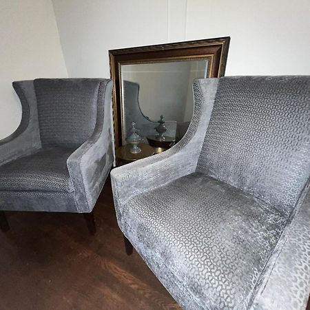 2 Bedroom Stylist Apartment Detroit Exteriör bild